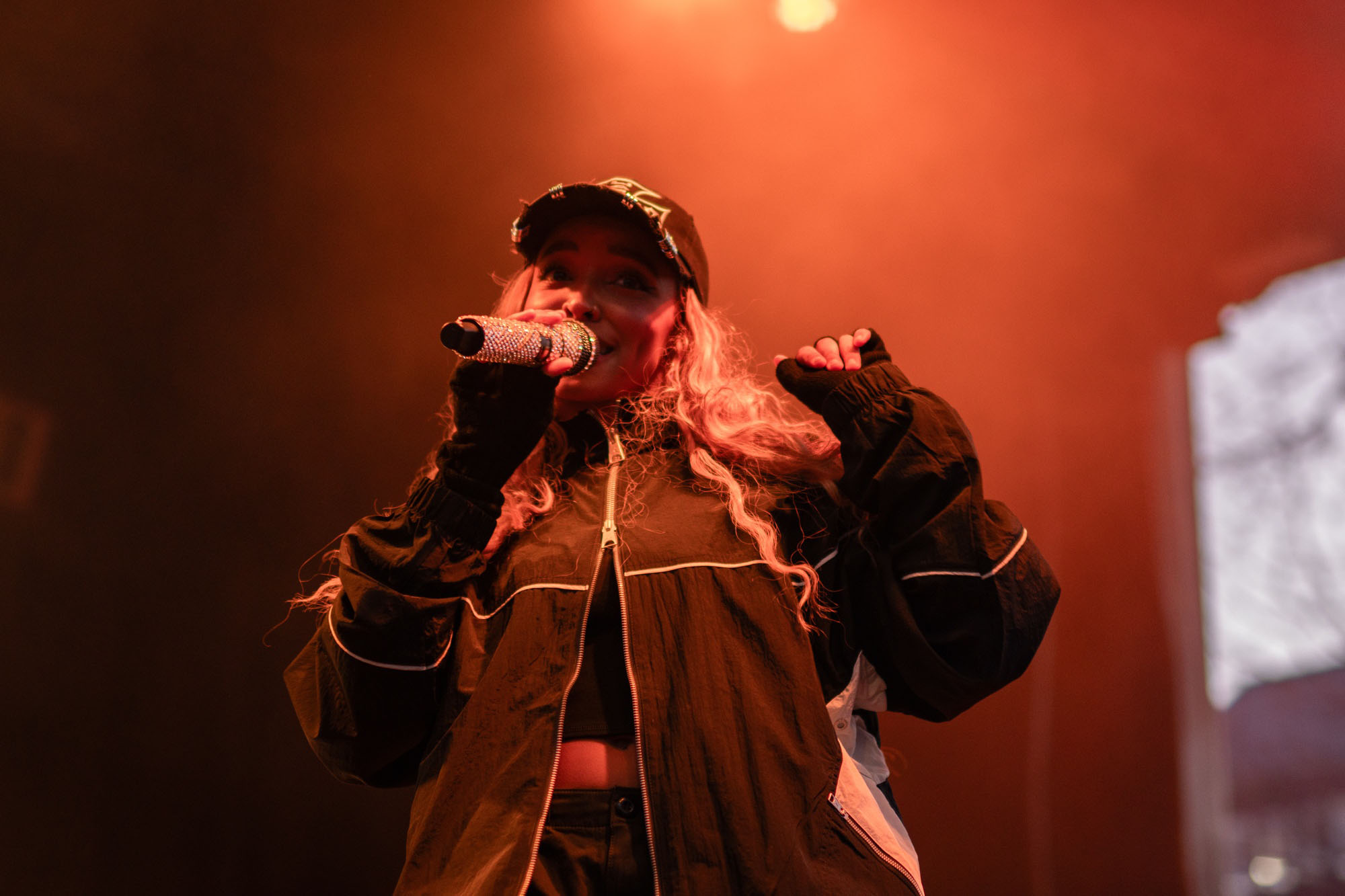Students braved the cold and gathered in Tercentenary Theatre for Yardfest, the College’s annual spring concert. R&B star Tinashe headlined the night, performing her 2014 hit song “2 On.”